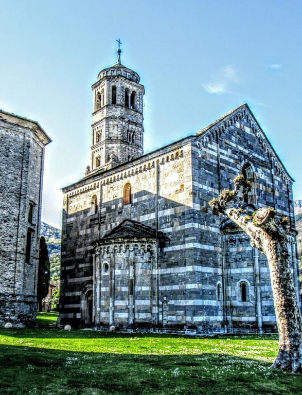 Residenza Christian Lägenhet Gravedona Exteriör bild